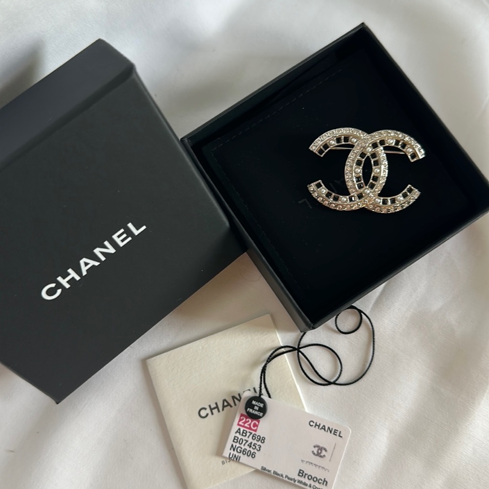 Chanel 22C Crystal Brooch NWT